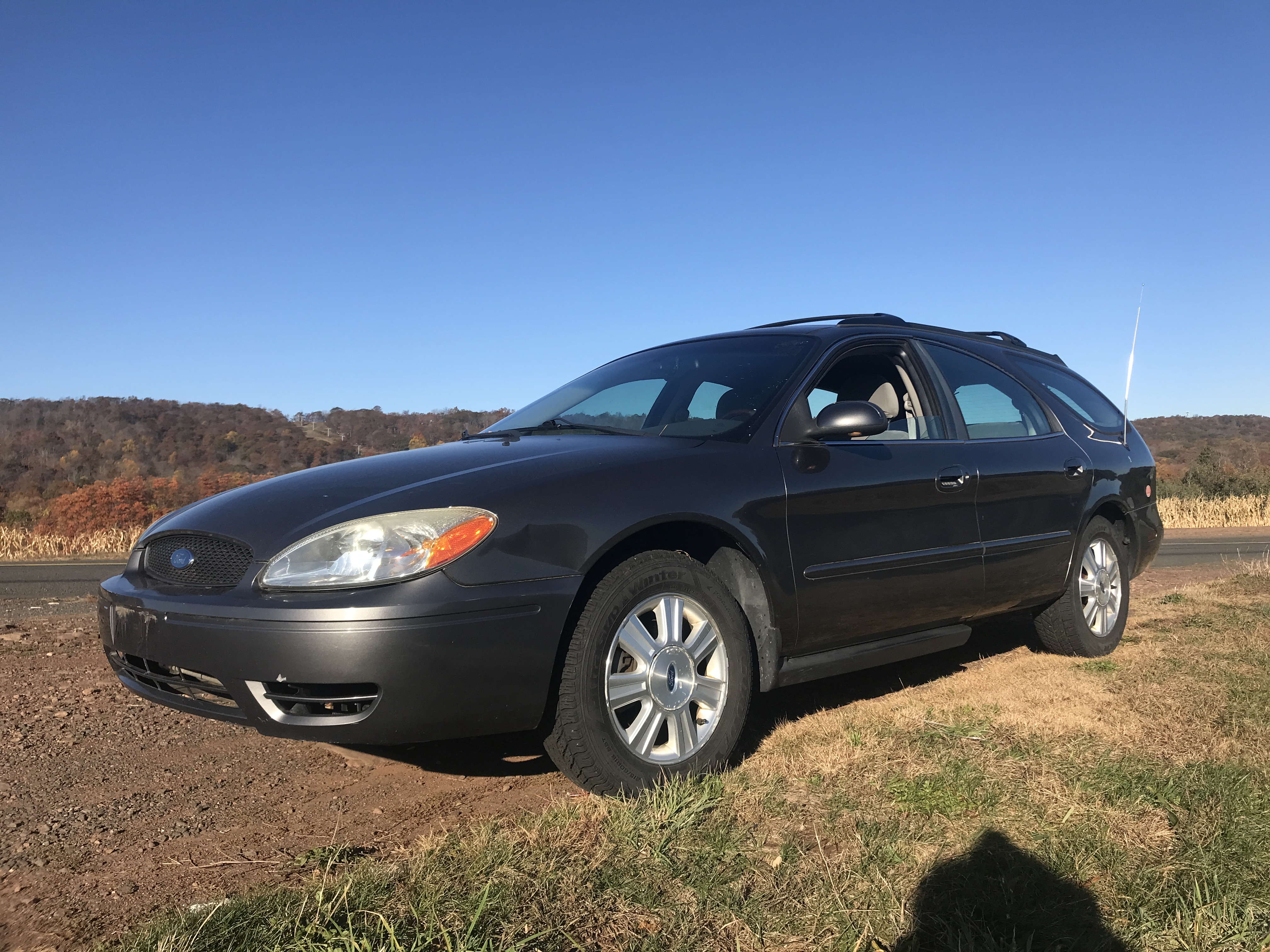 2005 Ford Taurus S Comfort Wagon — photo 4